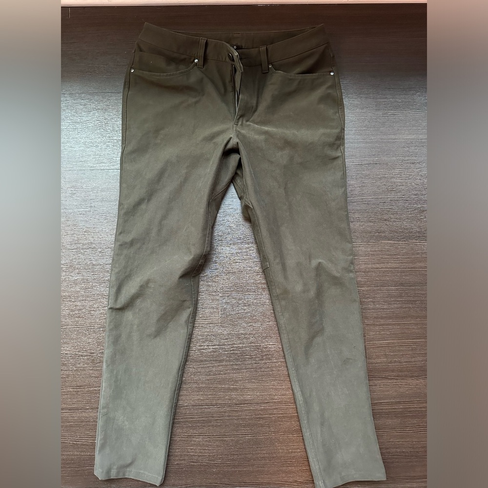 Lululemon chinos